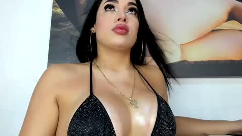 Doll Queen online show from 10, 2, 2025