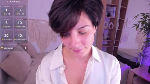 Snapshot of loren_daze chatting on 17, 10, 2025 Loren online show from 17, 10, 2025