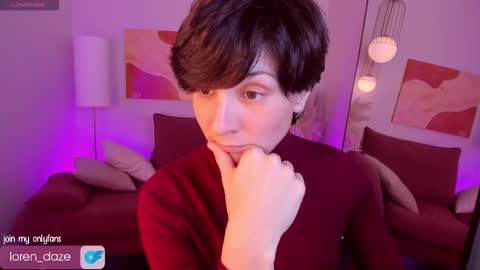 Snapshot of loren_daze chatting on 6, 11, 2025 Loren online show from 6, 11, 2025