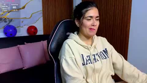 Snapshot of loren_tay chatting on 26, 6, 2026 Loren online show from 26, 6, 2026