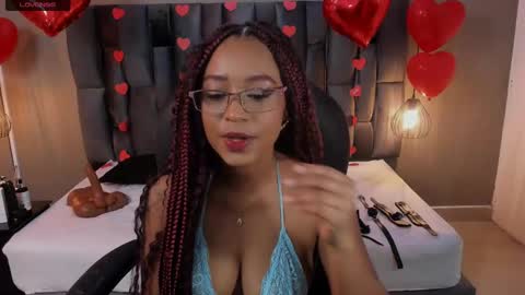 Lorena Vieira  online show from 12, 2, 2025