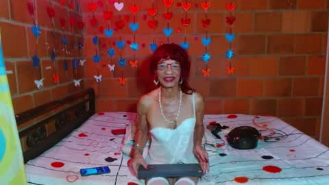 Lorena Capelli online show from 18, 9, 2025