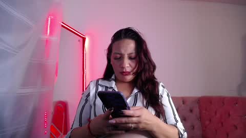 Lorena online show from 4, 2, 2025