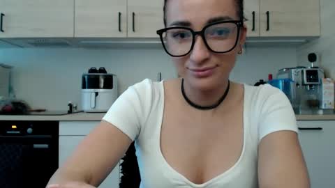 LorenneInspiring online show from 9, 9, 2025