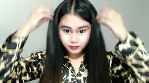 LOREN online show from 4, 1, 2025