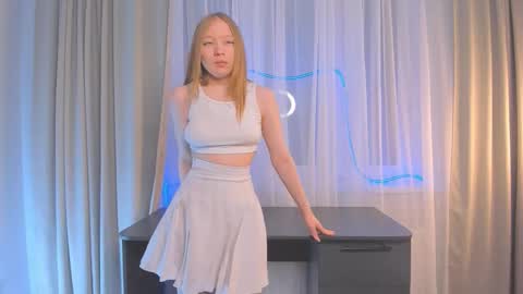 Lola   online show from 15, 12, 2025