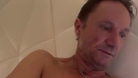 lorenz_muc online show from 18, 2, 2026