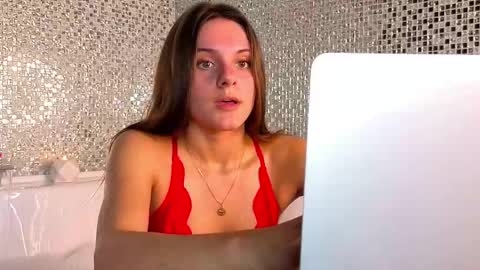 Snapshot of lorettadunnelli chatting on 5, 10, 2025 Chloe for Fan BlackHole online show from 5, 10, 2025