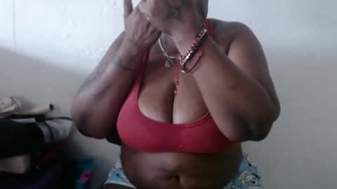 loretybighot online show from 2, 1, 2025