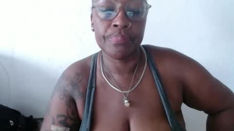 loretybighot online show from 2, 2, 2025