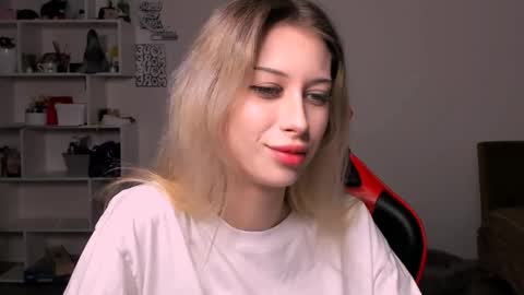 Lori online show from 16, 11, 2025