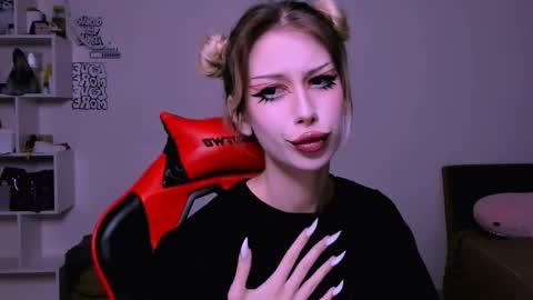 Lori online show from 1, 12, 2025