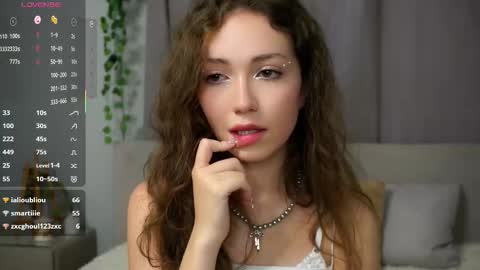 Naomi online show from 8, 10, 2025