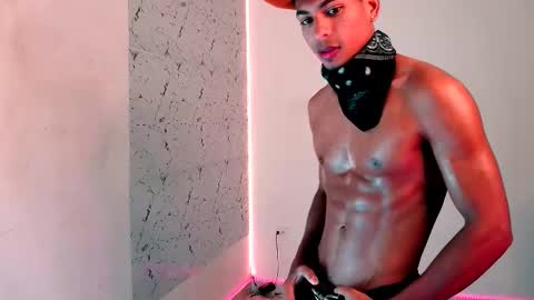 Snapshot of lorian_vikel chatting on 23, 9, 2025 Lorian Vikel online show from 23, 9, 2025