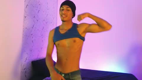 Lorian Vikel  online show from 16, 11, 2025