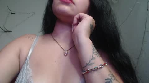 Snapshot of loriiiany chatting on 8, 4, 2026 loriiiany online show from 8, 4, 2026