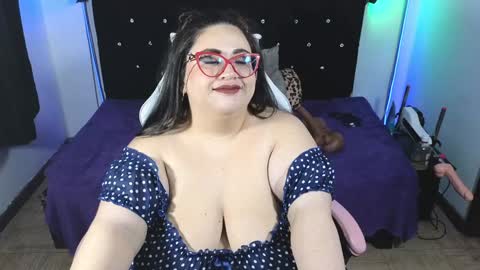 loriscohen3 online show from 8, 2, 2025