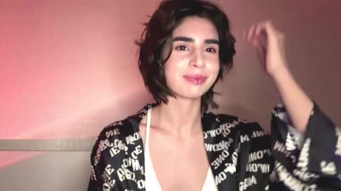 Amy online show from 24, 3, 2026