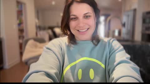 Monica online show from 25, 2, 2025