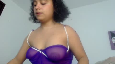 lou_cuteee online show from 28, 1, 2025