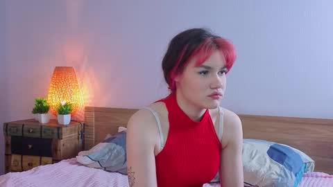 Snapshot of louannbisignano chatting on 26, 10, 2025 Riley online show from 26, 10, 2025