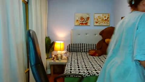 Snapshot of louie_sexy chatting on 9, 3, 2026 Cathy online show from 9, 3, 2026