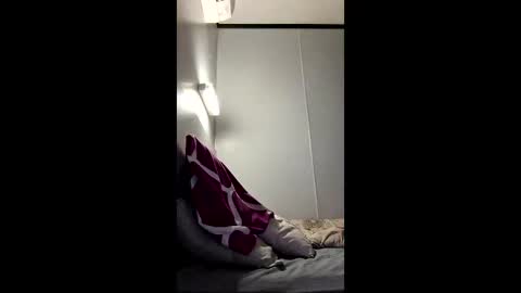 louiexctasy online show from 23, 4, 2026