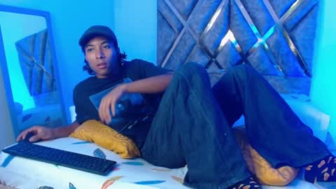 Louis Valdz online show from 12, 1, 2025