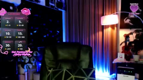 Snapshot of louisassy chatting on 17, 4, 2026 Louisa online show from 17, 4, 2026