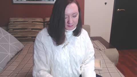 Louise Love online show from 12, 12, 2024