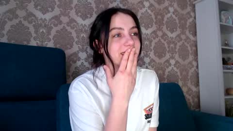 Louise online show from 12, 3, 2025