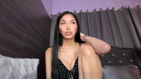 Snapshot of louiseelizabeth chatting on 18, 1, 2026 samantha online show from 18, 1, 2026