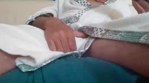 Snapshot of loulou_boss chatting on 7, 10, 2025 loulou_boss online show from 7, 10, 2025