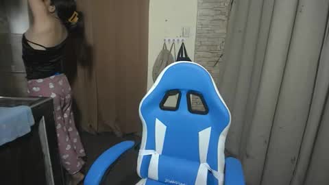 Snapshot of lovable_christine chatting on 21, 10, 2025 lovable_christine online show from 21, 10, 2025