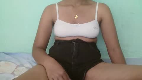 Snapshot of lovaelisa chatting on 4, 3, 2025 lovaelisa online show from 4, 3, 2025