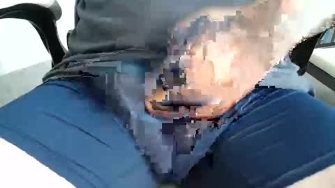 love2c2c2 online show from 2, 2, 2026