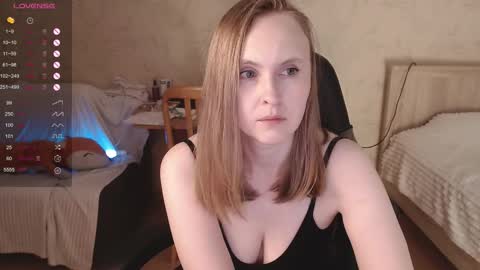 Snapshot of love_agatha chatting on 22, 9, 2025 Agatha online show from 22, 9, 2025