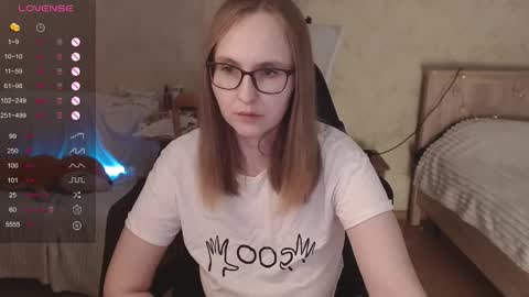 Snapshot of love_agatha chatting on 5, 10, 2025 Agatha online show from 5, 10, 2025