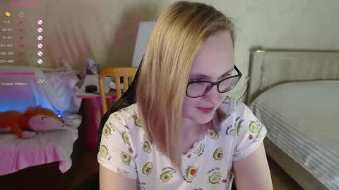 Snapshot of love_agatha chatting on 31, 10, 2025 Agatha online show from 31, 10, 2025