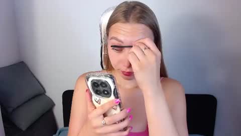love bella  online show from 16, 7, 2026