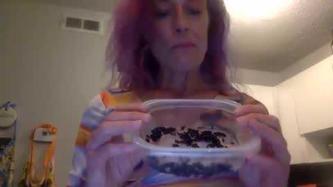 love_blooms online show from 24, 3, 2026