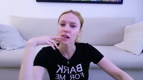 love_call online show from 9, 6, 2026