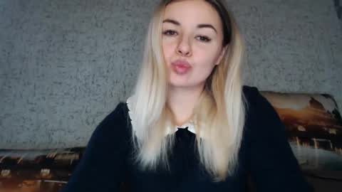 Snapshot of love_dom_meg chatting on 5, 2, 2026 Megane online show from 5, 2, 2026