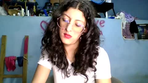 Snapshot of love_electra chatting on 23, 9, 2025 love_electra online show from 23, 9, 2025