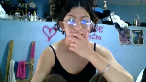 Snapshot of love_electra chatting on 13, 10, 2025 love_electra online show from 13, 10, 2025