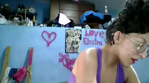 Snapshot of love_electra chatting on 16, 10, 2025 love_electra online show from 16, 10, 2025
