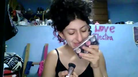 Snapshot of love_electra chatting on 25, 10, 2025 love_electra online show from 25, 10, 2025
