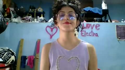 Snapshot of love_electra chatting on 25, 10, 2025 love_electra online show from 25, 10, 2025
