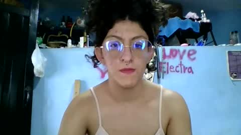 Snapshot of love_electra chatting on 27, 11, 2025 love_electra online show from 27, 11, 2025