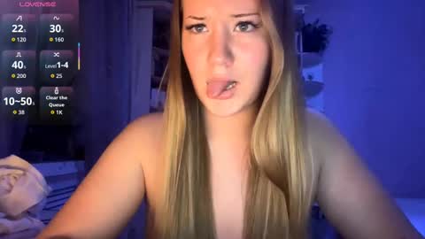 Snapshot of love_haven chatting on 9, 10, 2025 Megan online show from 9, 10, 2025